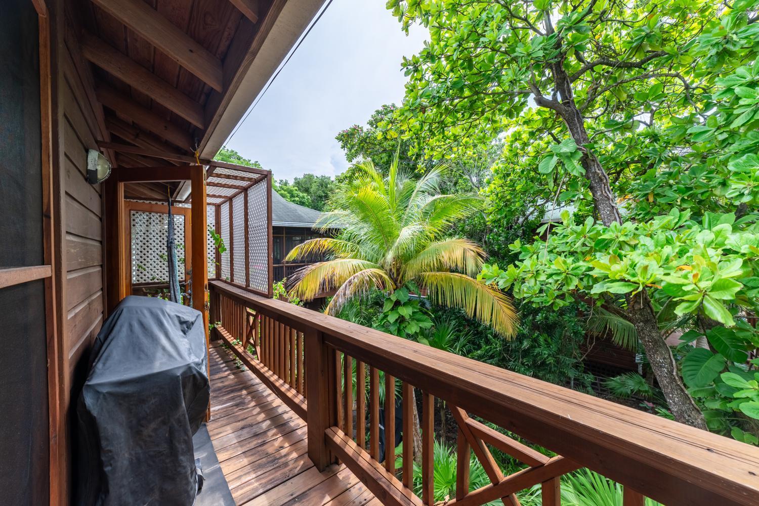 Cocolobo Resort West End Exterior photo